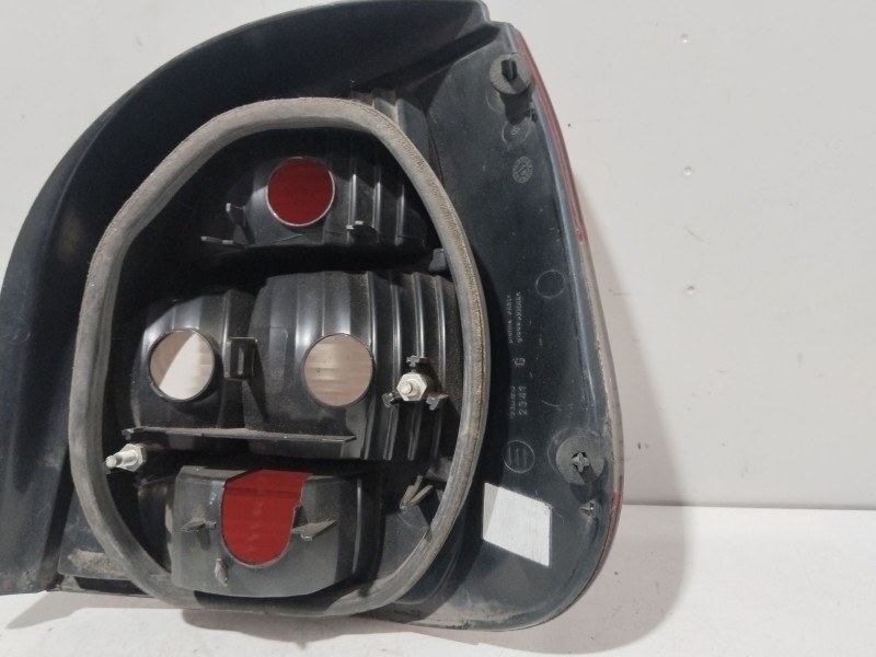 Recambio de piloto trasero izquierdo para renault scenic (ja..) 1.6 16v expression referencia OEM IAM 7700428054  