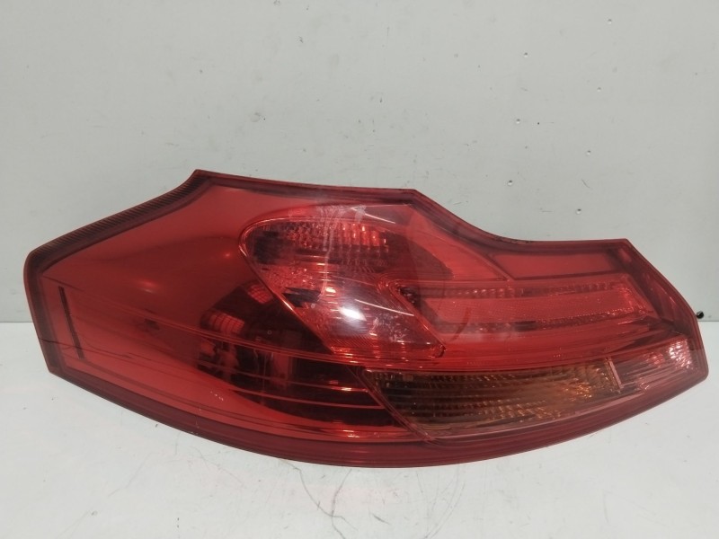 Recambio de piloto trasero izquierdo para opel insignia a (g09) 2.0 cdti (68) referencia OEM IAM 13226856  