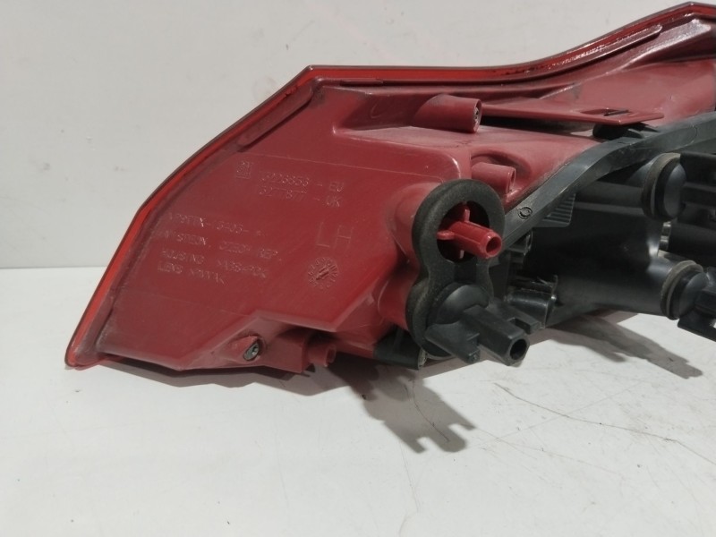 Recambio de piloto trasero izquierdo para opel insignia a (g09) 2.0 cdti (68) referencia OEM IAM 13226856  