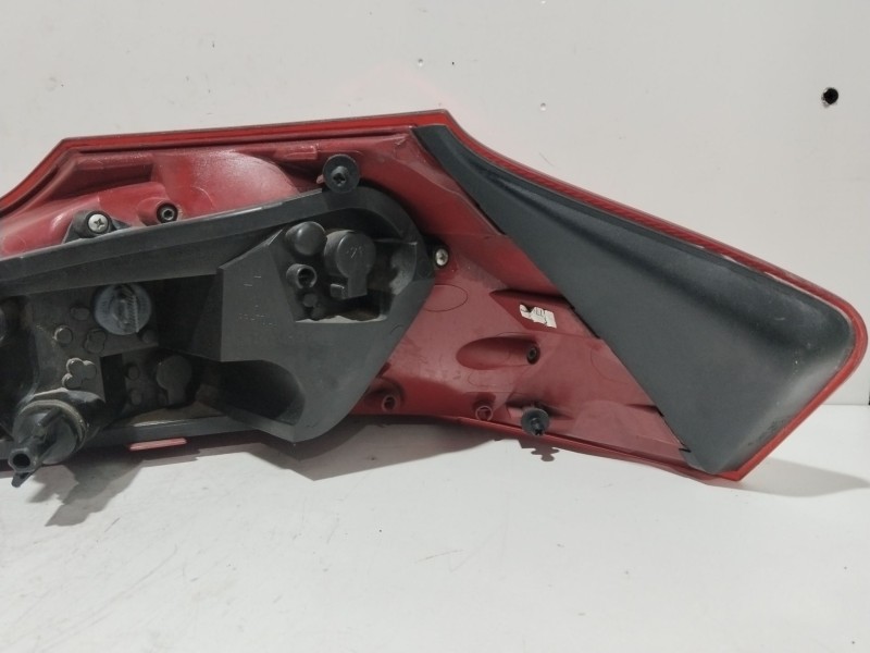 Recambio de piloto trasero izquierdo para opel insignia a (g09) 2.0 cdti (68) referencia OEM IAM 13226856  