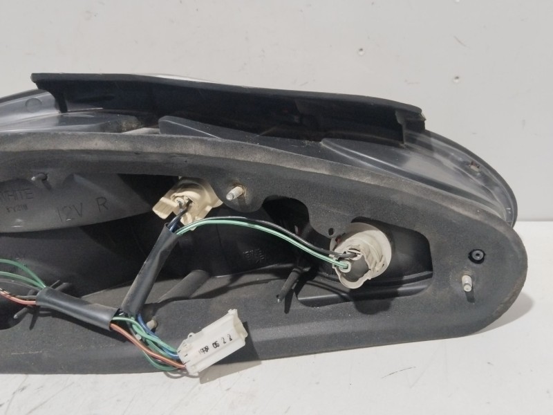 Recambio de piloto trasero derecho para hyundai coupe i (rd) 1.6 16v referencia OEM IAM 9240227020  