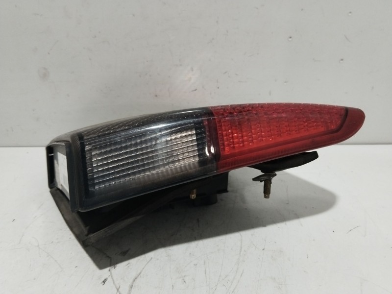 Recambio de piloto porton trasero derecho para saab 9-5 sedán 2.0 t e ecopower referencia OEM IAM 4561544  