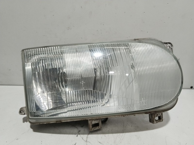 Recambio de faro derecho para nissan serena (c23) 2.0 d (kvjc23) referencia OEM IAM 260108C002  