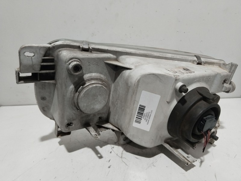 Recambio de faro derecho para nissan serena (c23) 2.0 d (kvjc23) referencia OEM IAM 260108C002  