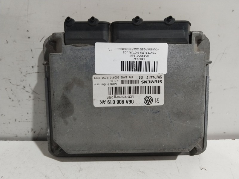 Recambio de centralita motor uce para volkswagen golf iv (1j1) 1.6 referencia OEM IAM 06A906019AK  