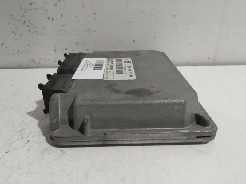 Recambio de centralita motor uce para volkswagen golf iv (1j1) 1.6 referencia OEM IAM 06A906019AK  