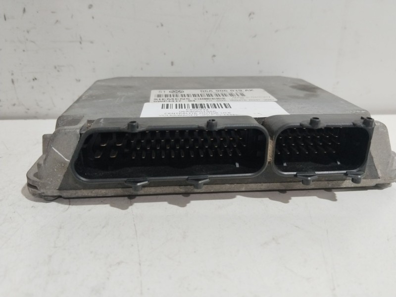 Recambio de centralita motor uce para volkswagen golf iv (1j1) 1.6 referencia OEM IAM 06A906019AK  