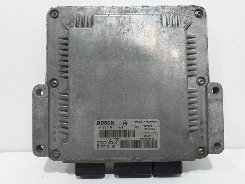 Recambio de centralita motor uce para citroën xsara picasso 2.0 hdi exclusive referencia OEM IAM 0281011084 9647693180 