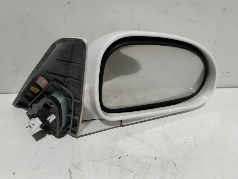 Recambio de retrovisor derecho para hyundai coupe i (rd) 1.6 16v referencia OEM IAM E13010079  