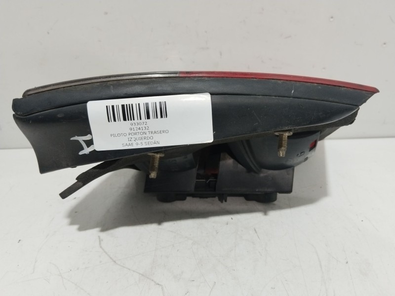 Recambio de piloto porton trasero izquierdo para saab 9-5 sedán 2.0 t e ecopower referencia OEM IAM 4677019  