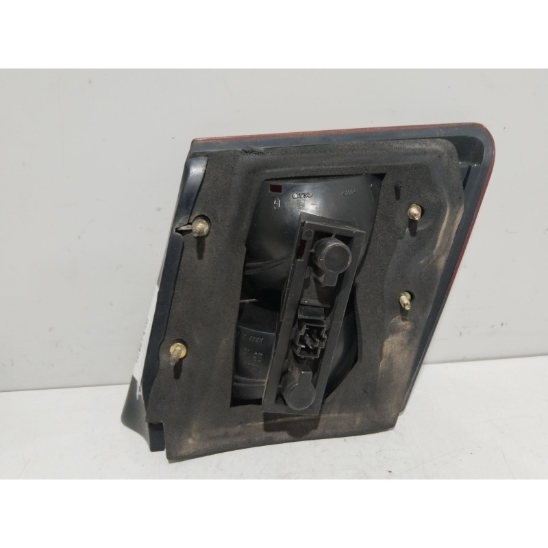 Recambio de piloto porton trasero izquierdo para saab 9-5 sedán 2.0 t e ecopower referencia OEM IAM 4677019  