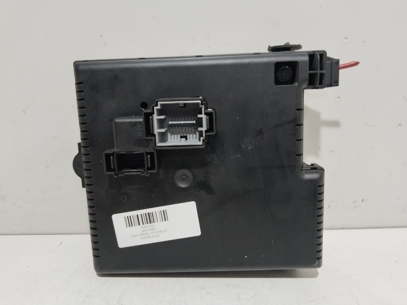 Recambio de caja reles / fusibles para volvo xc90 d5 executive (7 asientos) (136kw) referencia OEM IAM 28017881  