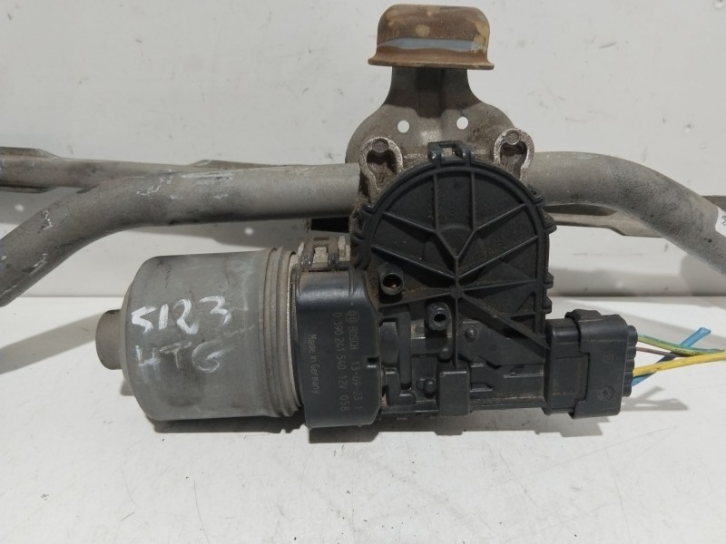 Recambio de motor limpia delantero para peugeot 208 access referencia OEM IAM 9673222580  3397021391