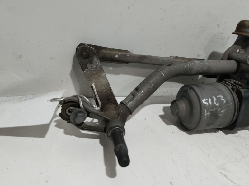 Recambio de motor limpia delantero para peugeot 208 access referencia OEM IAM 9673222580  3397021391