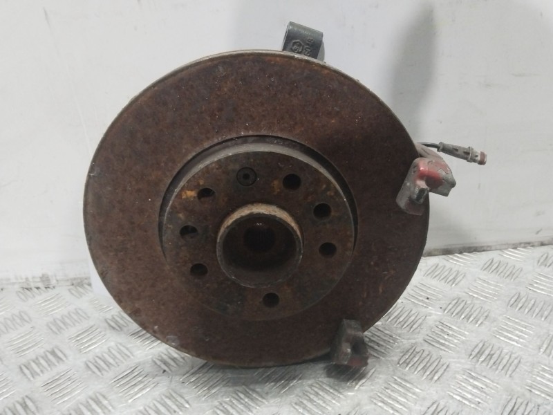 Recambio de mangueta delantera derecha para opel astra h ber. cosmo referencia OEM IAM   