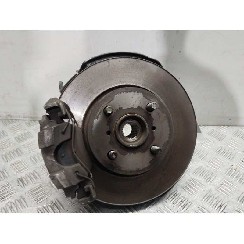 Recambio de mangueta delantera derecha para toyota yaris (ksp9/scp9/nlp9) básico referencia OEM IAM 432110D130  