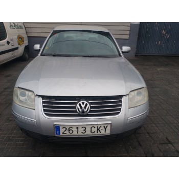 VOLKSWAGEN PASSAT BERLINA (3B3)