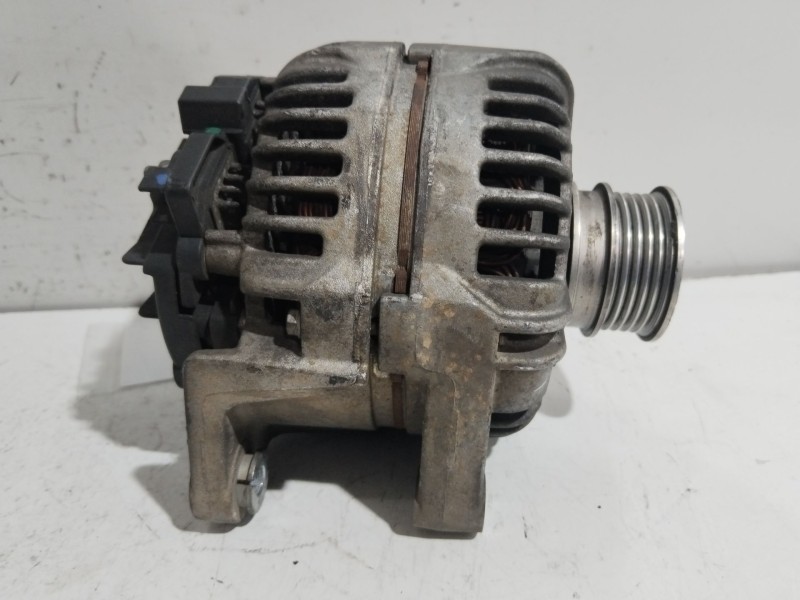 Recambio de alternador para opel astra h (a04) 1.6 (l48) referencia OEM IAM 0124425020  