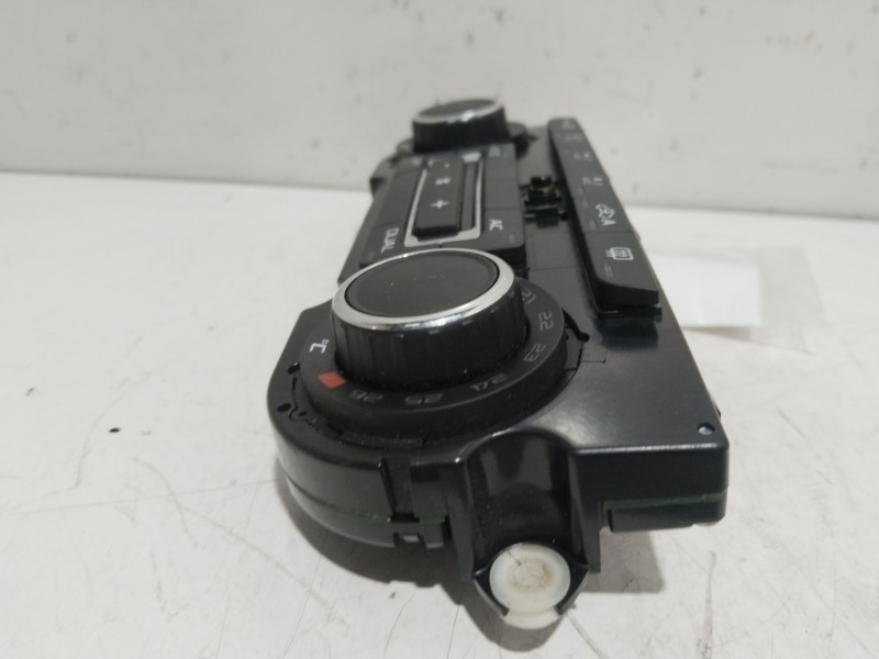 Recambio de mando calefaccion / aire acondicionado para skoda octavia berlina (1z3) collection referencia OEM IAM 3T0907044AR  