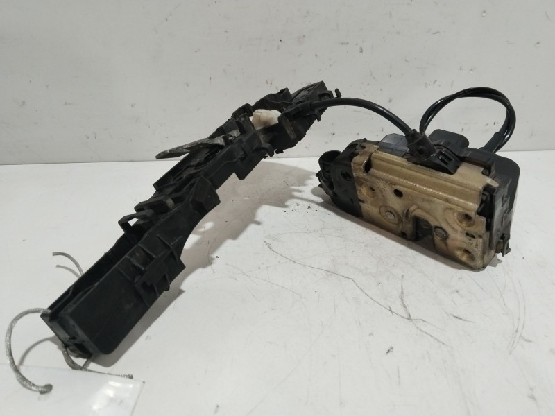 Recambio de cerradura puerta delantera derecha para renault megane ii (bm0/1_, cm0/1_) 1.5 dci (bm1e, cm1e) referencia OEM IAM 8