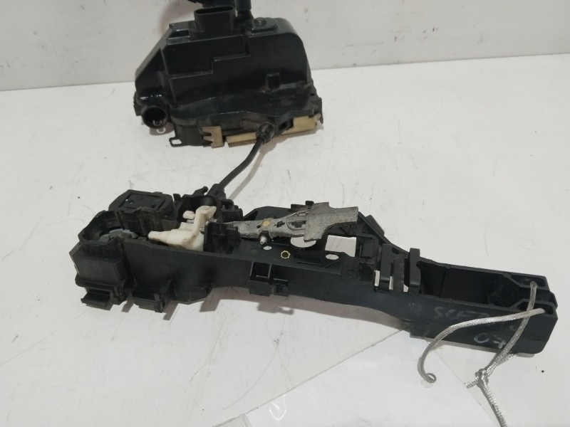 Recambio de cerradura puerta delantera derecha para renault megane ii (bm0/1_, cm0/1_) 1.5 dci (bm1e, cm1e) referencia OEM IAM 8