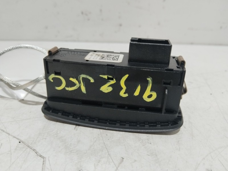 Recambio de warning para audi a1 sportback (8xa, 8xf) 1.6 tdi referencia OEM IAM   