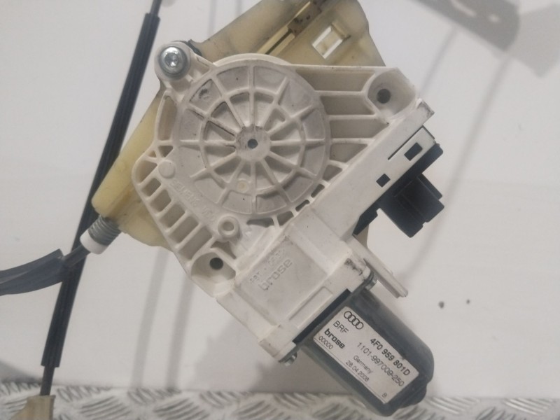 Recambio de elevalunas delantero izquierdo para audi a6 avant (4f5) 2.0 tdi referencia OEM IAM 4F0837461D  