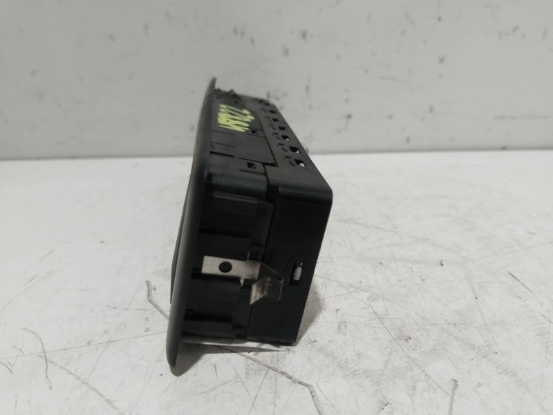 Recambio de mando elevalunas delantero izquierdo para renault laguna iii privilege referencia OEM IAM 809610006R  