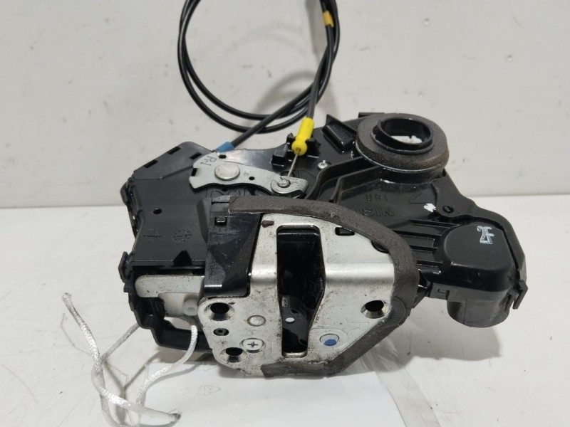Recambio de cerradura puerta delantera derecha para toyota auris (_e18_) 1.8 hybrid (zwe186_) referencia OEM IAM 6903002220  
