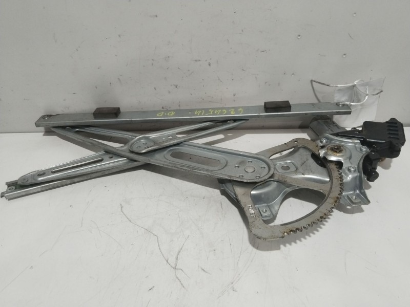 Recambio de elevalunas delantero derecho para toyota auris (_e18_) 1.8 hybrid (zwe186_) referencia OEM IAM 6981002310  