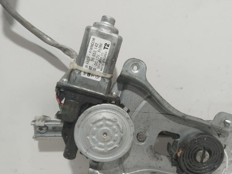 Recambio de elevalunas delantero derecho para chevrolet aveo / kalos sedán (t200) 1.4 referencia OEM IAM 96541784  