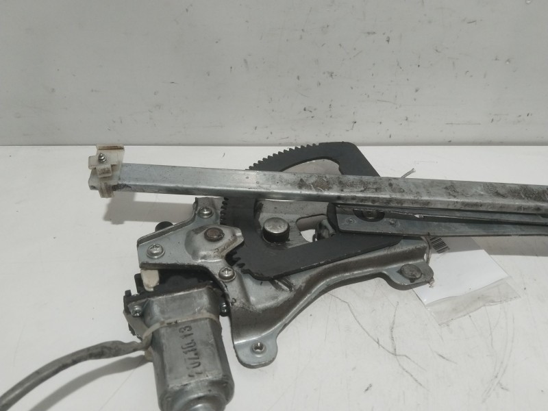 Recambio de elevalunas delantero derecho para chevrolet aveo / kalos sedán (t200) 1.4 referencia OEM IAM 96541784  