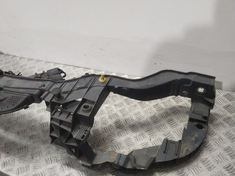 Recambio de panel frontal para ford focus iii 1.6 ecoboost referencia OEM IAM 1926039  