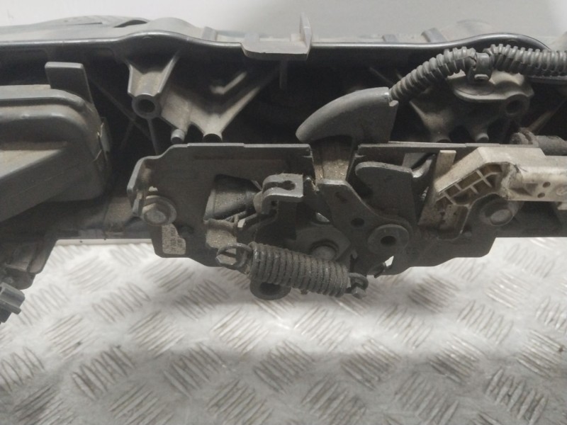 Recambio de panel frontal para ford focus iii 1.6 ecoboost referencia OEM IAM 1926039  