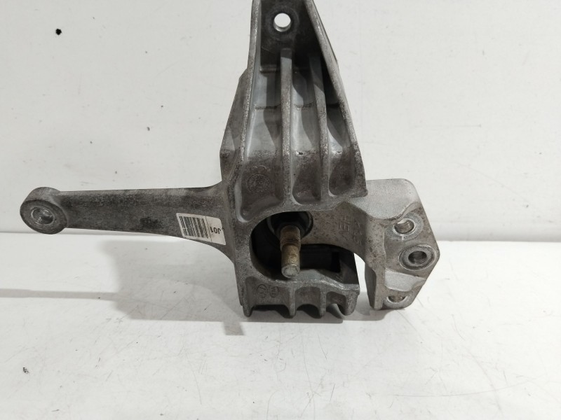 Recambio de soporte motor derecho para hyundai ioniq (ae) 1.6 gdi hybrid referencia OEM IAM 21810G2000  