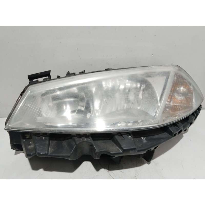 Recambio de faro izquierdo para renault megane ii coupe/cabrio luxe dynamique referencia OEM IAM 7701064018  