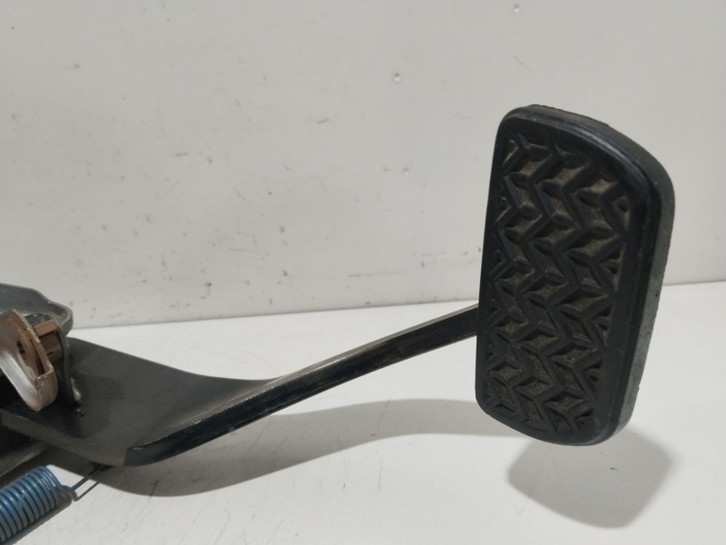 Recambio de pedal freno para toyota iq 2 referencia OEM IAM 4711074020  