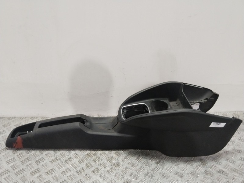 Recambio de consola central para audi a1 sportback (8xa, 8xf) 1.6 tdi referencia OEM IAM 8X0863243A  