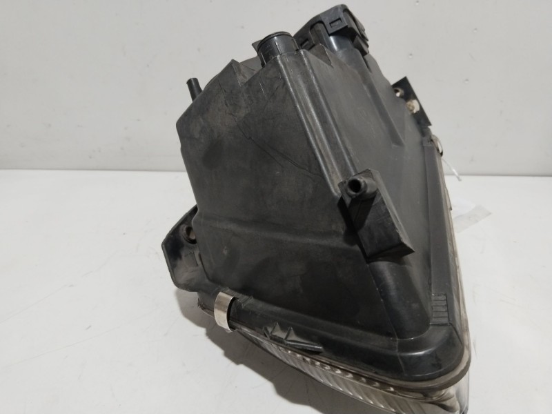 Recambio de faro derecho para volkswagen passat b5 (3b2) 1.9 tdi 4motion referencia OEM IAM 14869200   Recambio de faro derecho para volkswagen passat b5 (3b2) 1.9 tdi 4motion referencia OEM IAM 14869200
