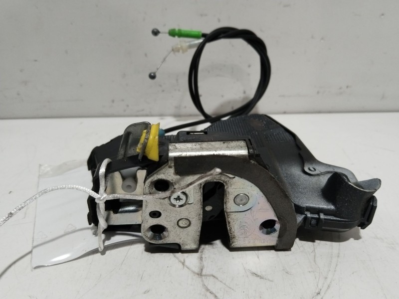 Recambio de cerradura puerta delantera izquierda para toyota iq 2 referencia OEM IAM 6904042241  