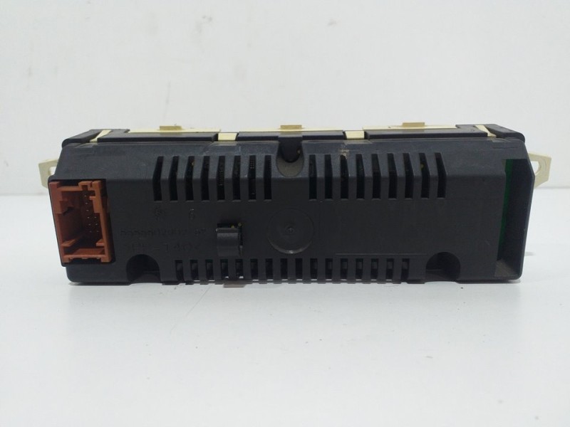 Recambio de pantalla multifuncion para peugeot 207 xt referencia OEM IAM 5555502902 5555502902  Recambio de pantalla multifuncion para peugeot 207 xt referencia OEM IAM 5555502902 5555502902