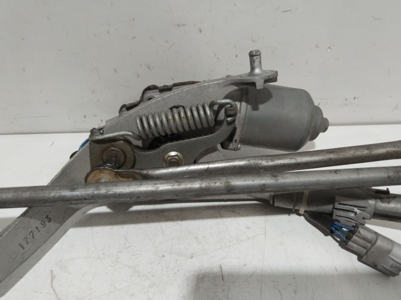 Recambio de motor limpia delantero para toyota auris básico referencia OEM IAM 8511002190  