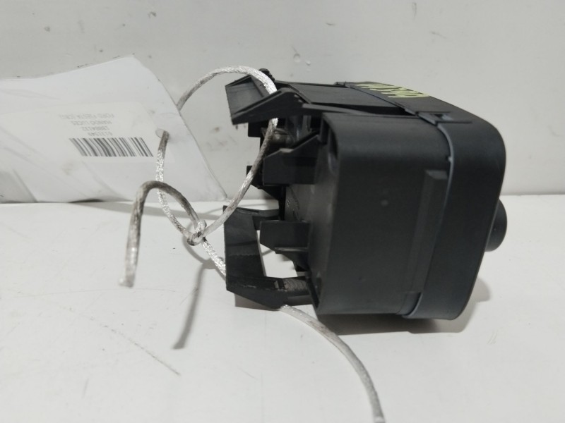 Recambio de mando luces para ford fiesta (cb1) ghia referencia OEM IAM 18884132  