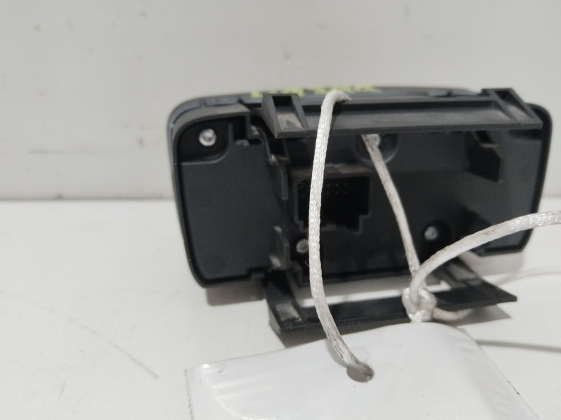 Recambio de mando luces para ford fiesta (cb1) ghia referencia OEM IAM 18884132  