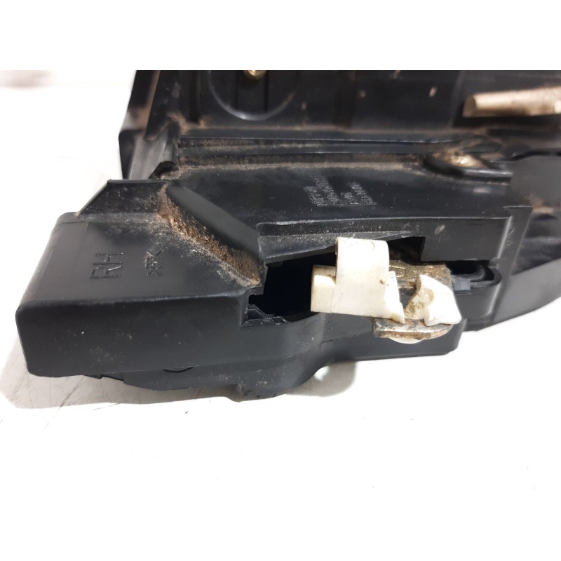 Recambio de cerradura puerta delantera derecha para mazda 3 berlina (bk) 1.6 crdt active referencia OEM IAM BR5S58310B  24001510