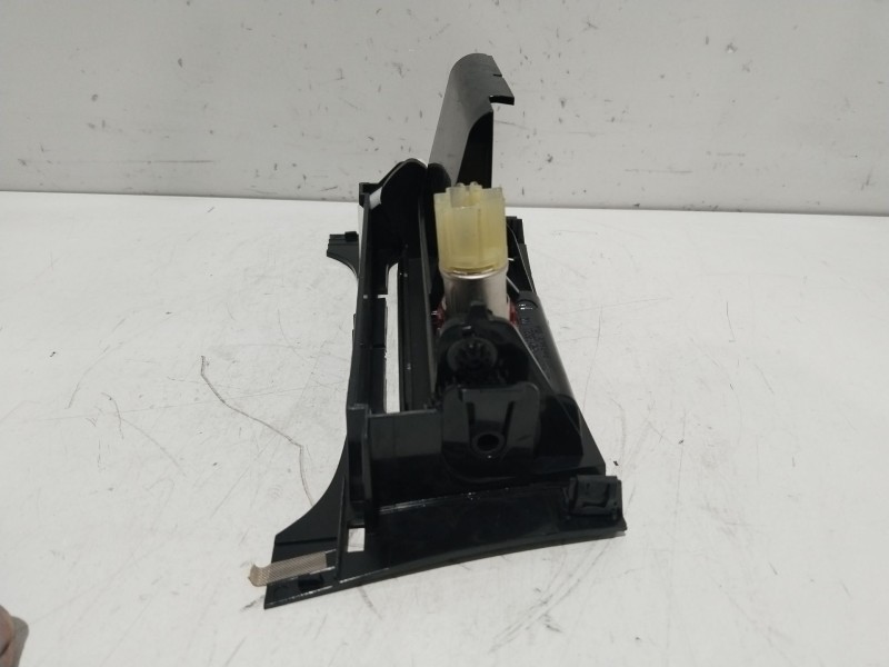 Recambio de cenicero para opel insignia a (g09) 2.0 cdti (68) referencia OEM IAM 22764032  