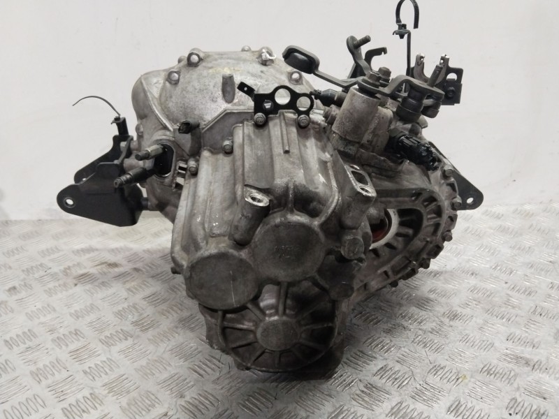 Recambio de caja cambios para kia magentis ii (mg) 2.0 crdi referencia OEM IAM S605JC  