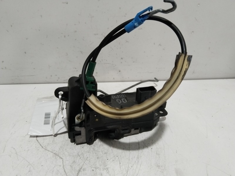 Recambio de cerradura puerta delantera derecha para opel zafira b cosmo referencia OEM IAM 133234  