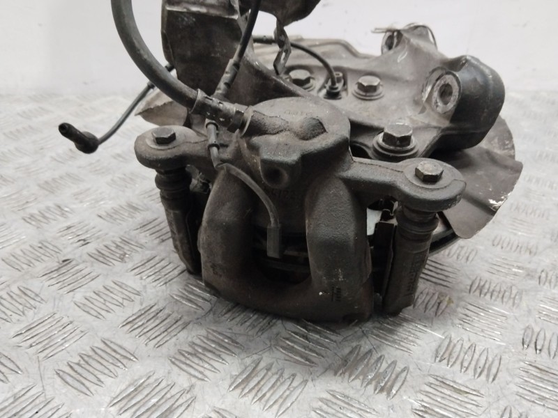 Recambio de mangueta delantera izquierda para bmw 1 (e87) 118 d referencia OEM IAM 31216793923  