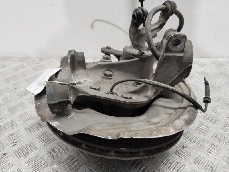 Recambio de mangueta delantera izquierda para bmw 1 (e87) 118 d referencia OEM IAM 31216793923  